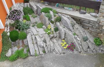 Corner Granite Garden