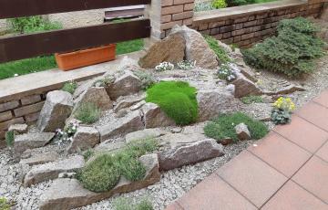 Granite Side Garden