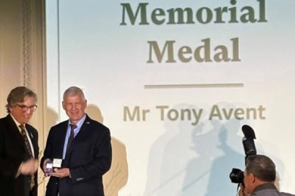 Tony Avent